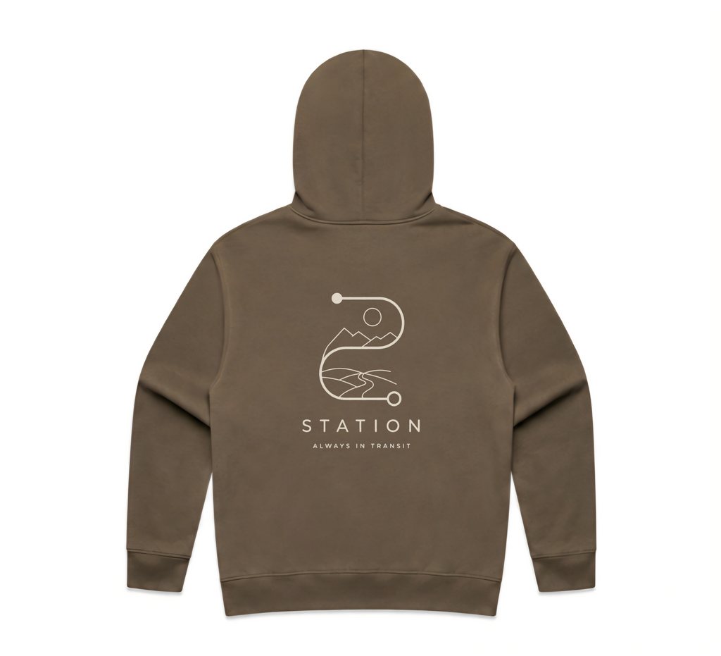 (Pre-order dispatch 20th August) STATION Relax Hood – Walnut