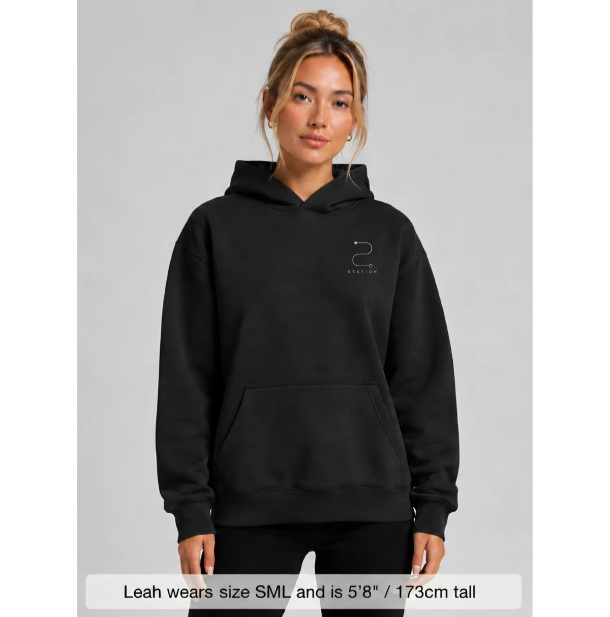 STATION Women's Relax Hood - Black
